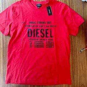 Men’s Diesel red short sleeve shirt new with tags size M